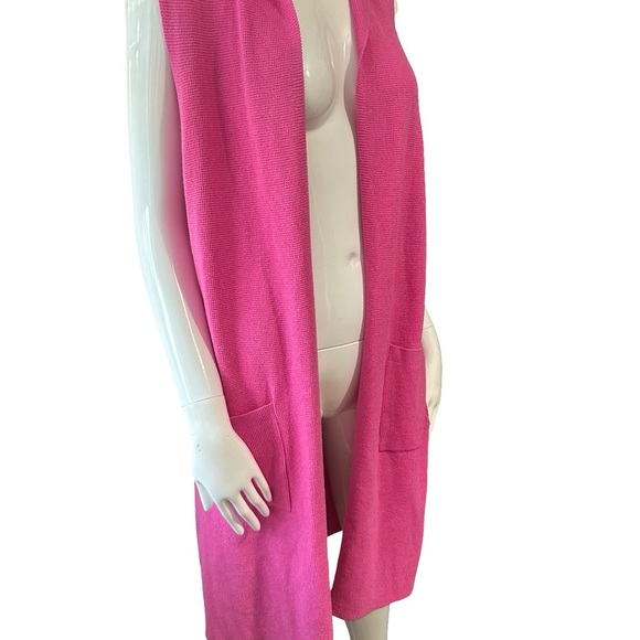 Cyrus Fuchsia Knit sleeveless Cardigan - Picture 3 of 7